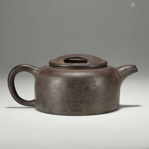 CHINESE YIXING ZISHA CLAY TEA POT