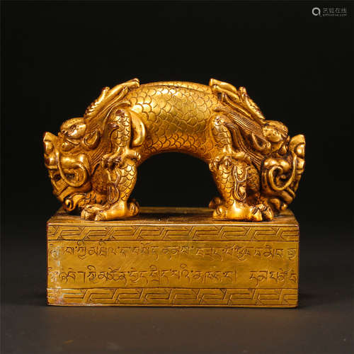 CHINESE GILT BRONZE BEAST SEAL