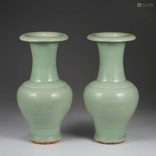 PAIR OF CHINESE CELADON GLAZE VASES