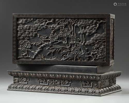 A Chinese gilt lacquer-decorated rectangular box and stand