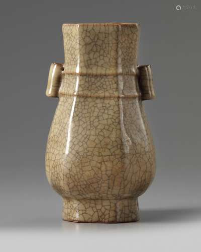 A Chinese crackle-glazed vase, hu