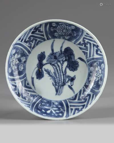 A Chinese blue and white 'lotus bouquet' dish