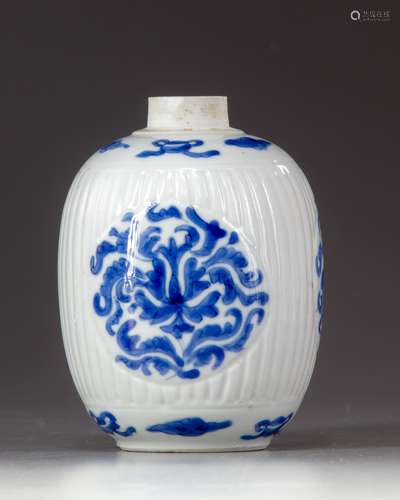 A Chinese blue and white ribbed jar