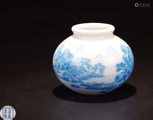 A WHITE&BLUE GLAZE LANDSCAPE PATTERN JAR