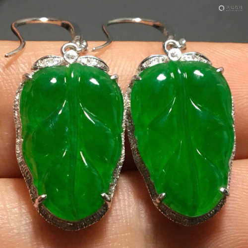 PAIR GREEN JADEITE CARVED LEAF PATTERN EARRINGS, A CLASS