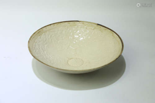 A Chinese Ding-Type Porcelain Plate