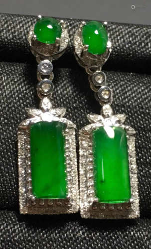 PAIR GREEN JADEITE CARVED SQUARE EARRINGS , A CLASS