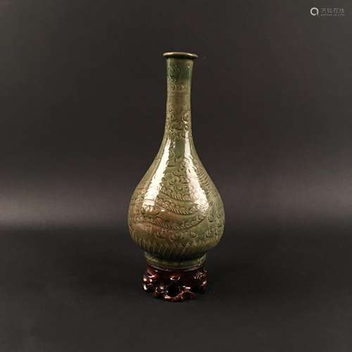 Chinese Yaozhou Kiln Porcelain Vase