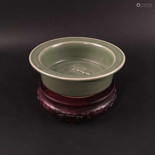 Chinese Longquan Celadon Flatted Rim Double-Fish Bowl