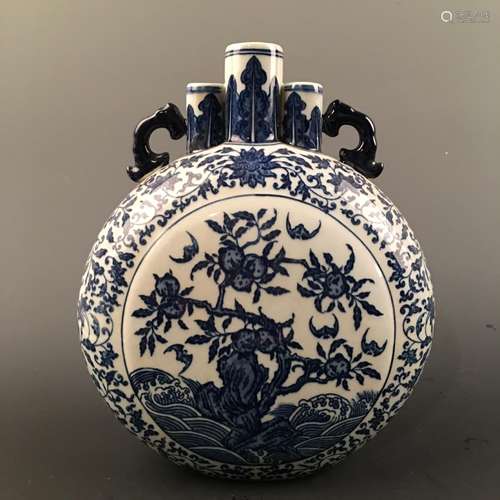 Chinese Blue-White 'Peach' Moon Flask Vase, Qianlong