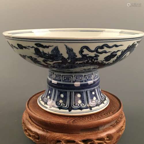 Chinese Blue-White 'Dragon' Bowl, Xuande Mark