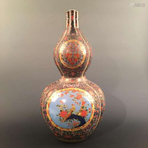 Chinese Famille Rose Double Goured Bottle
