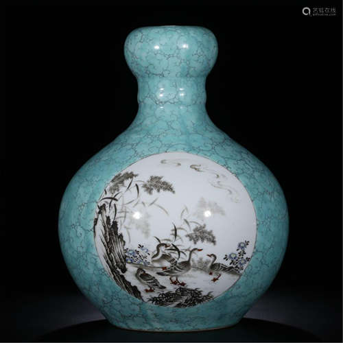 CHINESE PORCELAIN INK PAINTED GOOSE VASE