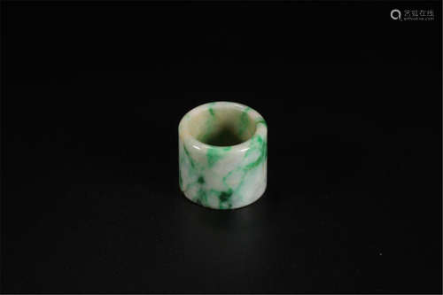 CHINESE JADEITE ARCHER'S RING