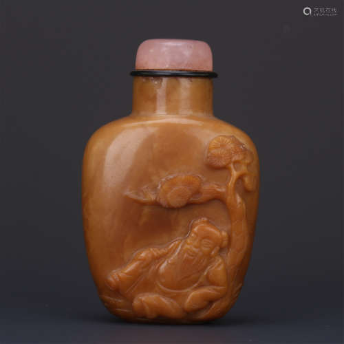 CHINESE AGATE SNUFF BOTTLE