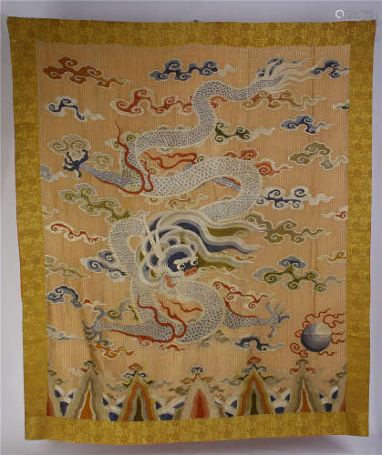 CHINESE EMBROIDERY DRAGON TAPESTRY