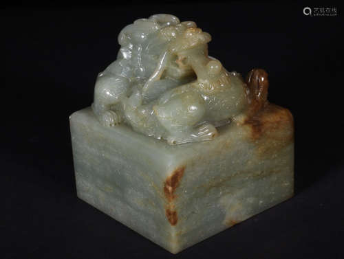 AN OLD DRAGON DESIGN HETIAN JADE IMPERIAL SEAL