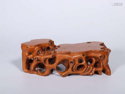 A HOLLOWED OUT DESIGN BOXWOOD INK PLATE