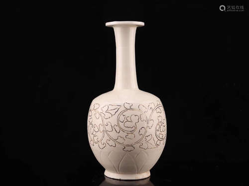 9-11TH CENTURY, AN OLD DING KILN WHITE GLAZE VASE, NORTHERN SONG DYNASTY