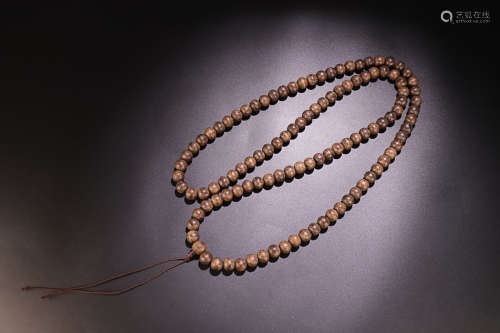 17-19TH CENTURY, A STRING OF OLD AGILAWOOD BEADS, QING DYNASTY
