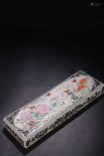 17-19TH CENTURY,  A FLORAL&BIRD PATTERN FAMILLI ROSE PAPERWEIGHT, QING DYNASTY