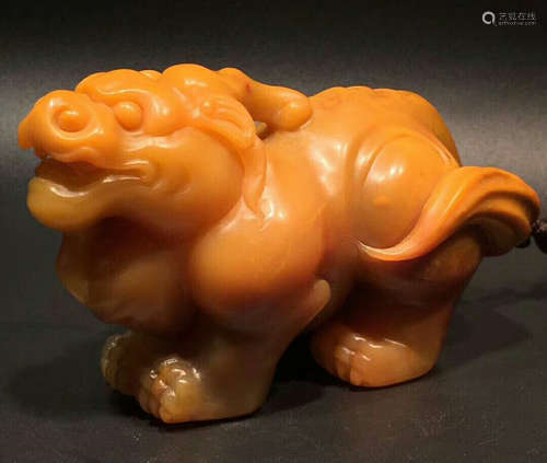 A TIANHUANG STONE BEAST SHAPED ORNAMENT