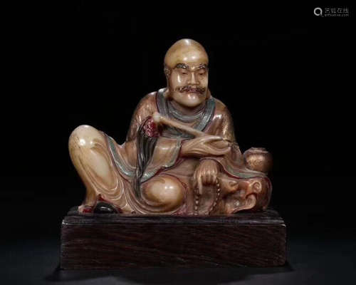 A FURONG SOAPSTONE SHAPED FIGURE PATTERN BUDDHA