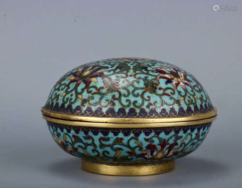 A CLOISONNE BOX OF FLORAL PATTER