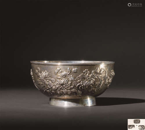 清代（1860年） 菊花纹银碗
