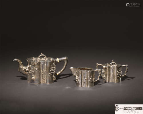 清代（1900年） 梅桩三件套壶