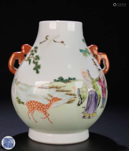 A FAMILLE ROSE STORY PATTERN ZUN VASE