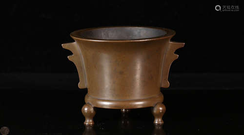 A BRONZE CASTED DOUBLE EAR CENSER