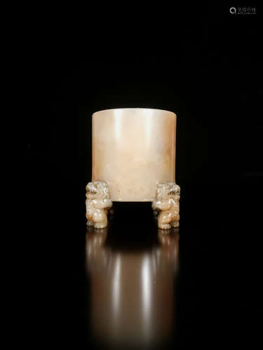 A FURONG SOAPSTONE CARVED BEAST FEET TRIPOD CENSER