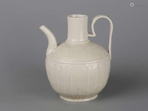 Chinese Ding Ware porcelain ewer.