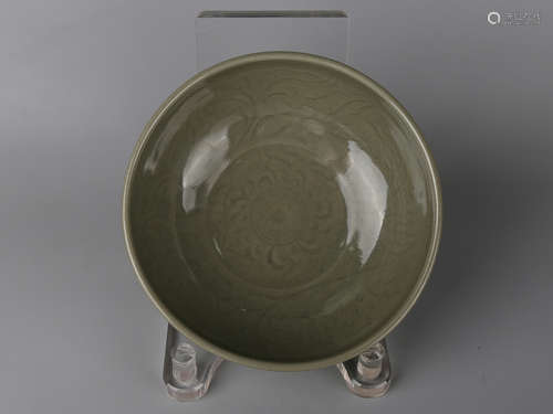 Chinese Longquan celadon glaze porcelain bowl.