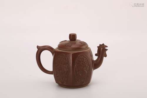 Chinese yixing teapot.