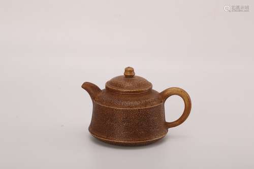 Chinese yixing teapot, marked Ji Shan.