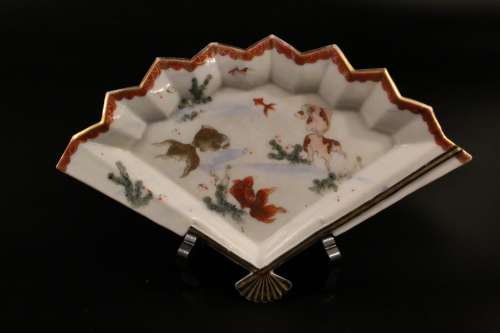 Chinese porcelain fan-shaped dish.