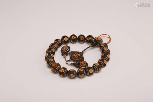 Chinese chenxiang bracelet.