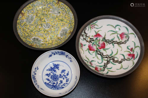 Three Chinese porcelain dishes