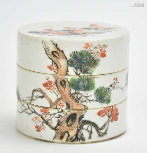 Chinese Famille Rose Layer Box w/Chicken,19th C.