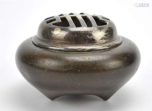 A Japanese Bronze Tripod Censer and Cover,19th C.