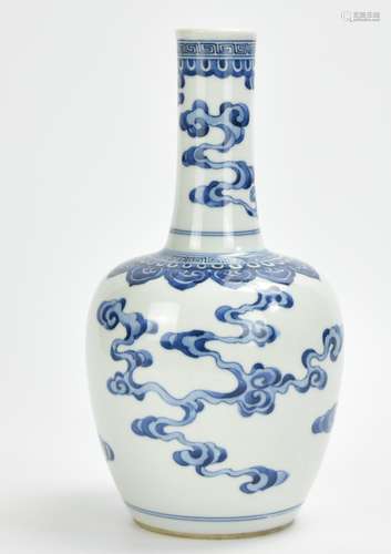 Chinese Blue & White Vase,Kangxi Period