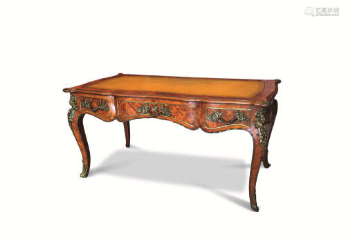 19世纪 铜鎏金羊皮面拼花书桌