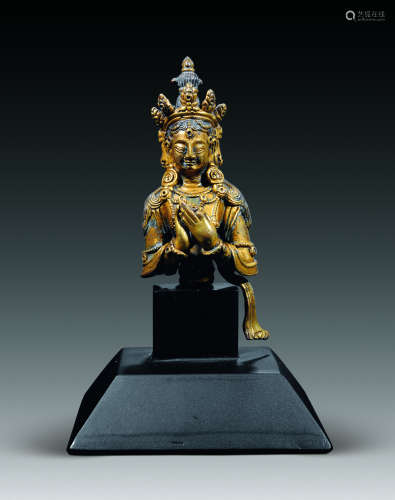 明 铜鎏金半身菩萨像