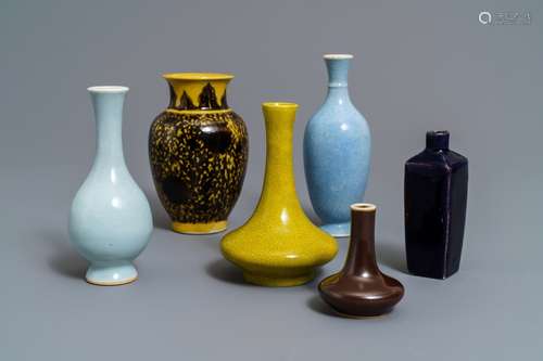 Six various Chinese monochrome vases, 19th C.