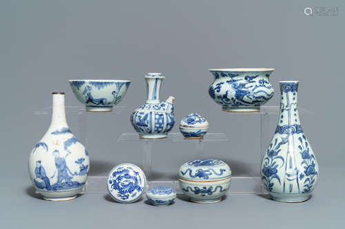 A varied collection of Chinese blue and white wares, Ming and later