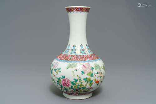 A Chinese famille rose tianqiu ping floral design vase, Hongxian mark, Republic, 20th C.