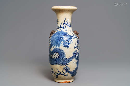 A Chinese blue and white crackle-glazed 'dragon' vase, 19th C.