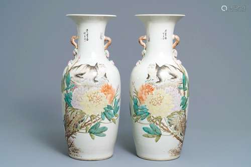 A pair of Chinese qianjiang cai vases with Pekingese lion dogs, 19th C.